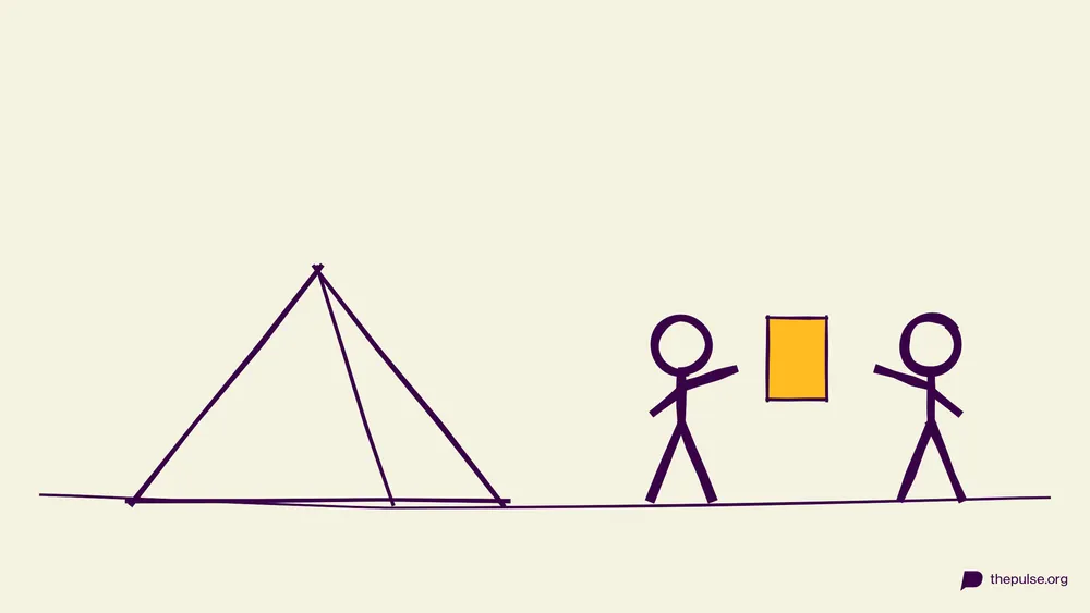 Handgezeichnete Illustration: Zwei Figuren mit geheimer gelber Karte vor einem Zelt