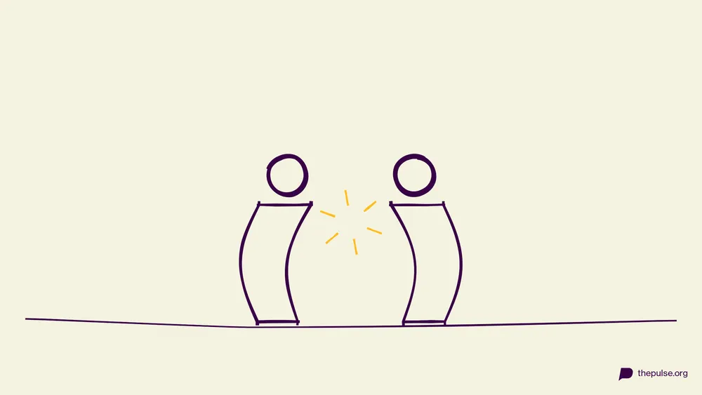 Handgezeichnete Illustration: Zwei Schlafsack-Figuren prallen mit gelbem Burst aufeinander