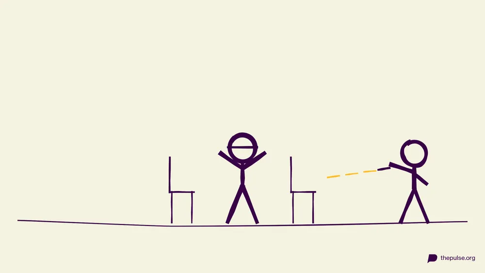 Handgezeichnete Illustration: Blind durch den Stuhl-Parcours, der gelbe Wasserstrahl lauert