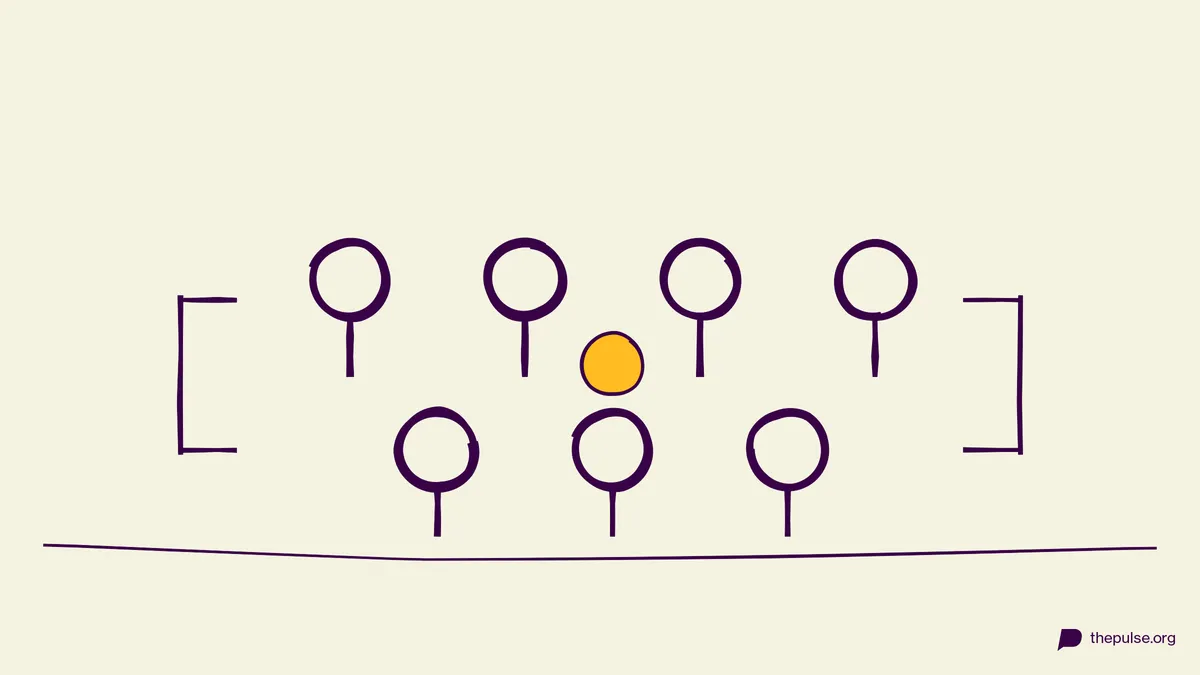 Illustration: Sitzreihen wie beim Tischkicker, gelber Ball in der Mitte