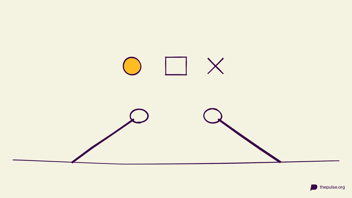 Handgezeichnete Illustration: Zwei Fäuste, darüber Stein, Papier und Schere