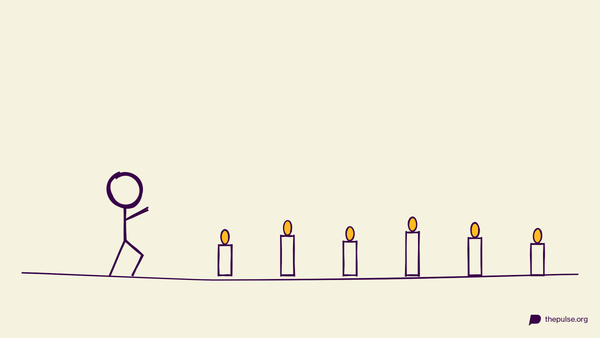 Handgezeichnete Illustration: Sechs Kerzen mit gelben Flammen, eine Figur kniet im Gebet