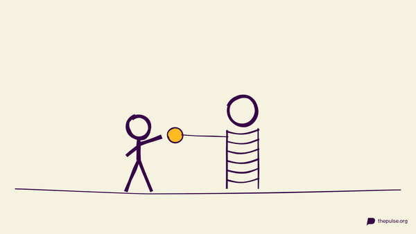 Handgezeichnete Illustration: Partner wird mit der gelben Toilettenpapier-Rolle zur Mumie gewickelt