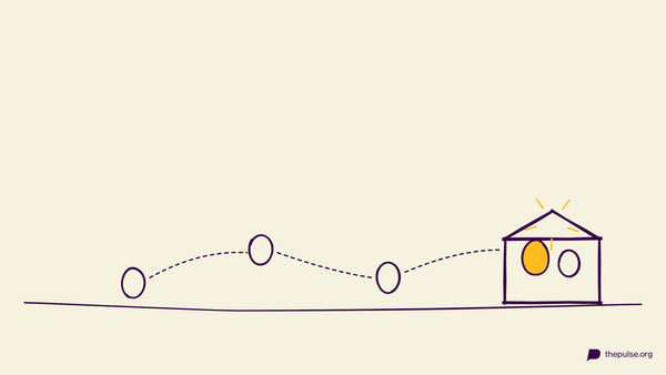 Handgezeichnete Illustration: Eine Spur aus Ostereiern führt zur Schatztruhe mit gelbem Ei
