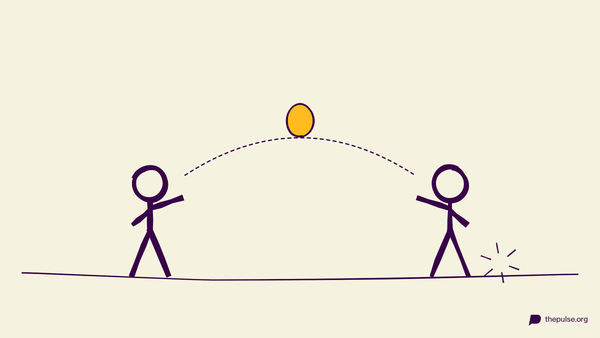 Handgezeichnete Illustration: Der gelbe Wasserballon fliegt — daneben platscht es schon