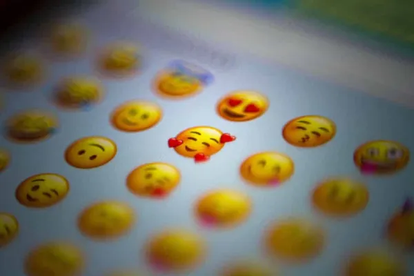 Warum du das 😂 Emoji nicht mehr benutzen darfst