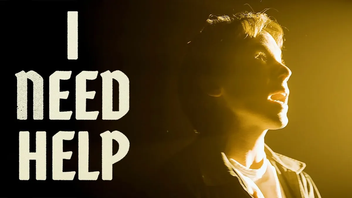 Connor Price dans le clip de « I Need Help »